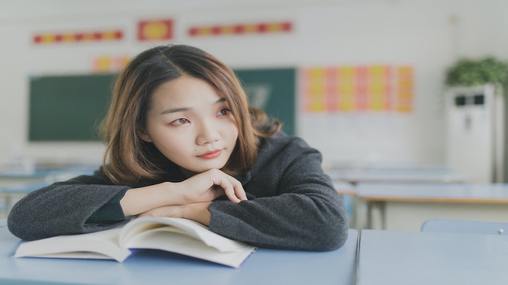 女性