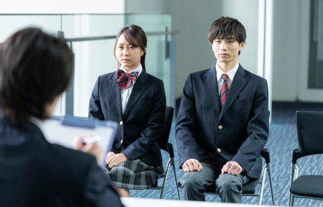 大学受験の面接って？マナーやよく聞かれる質問についてご紹介！